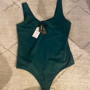 Express Body Contour Green body suit